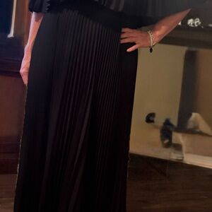 Elegant Black Pleated Maxi Dress